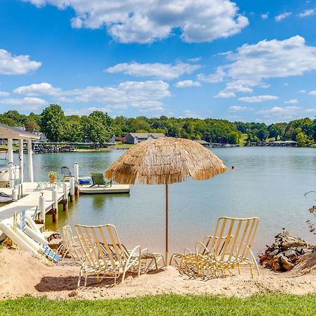 Smith Mountain Lake Retreat With Private Beach! Huddleston Extérieur photo