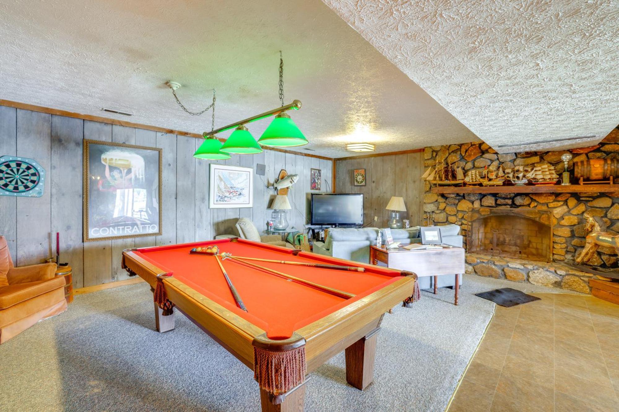 Smith Mountain Lake Retreat With Private Beach! Huddleston Extérieur photo
